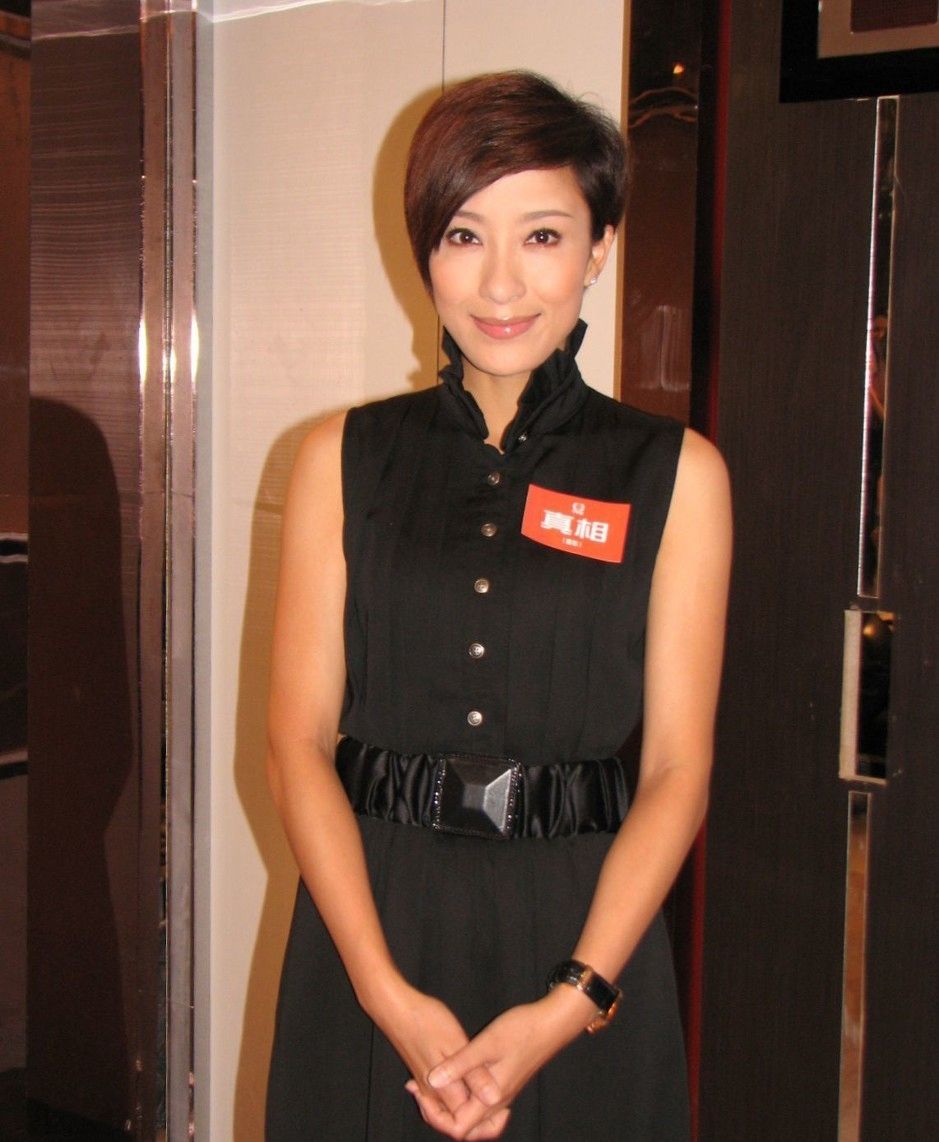 杨怡,风韵犹存的她,从礼仪小姐做起,是tvb里一个励志传奇!