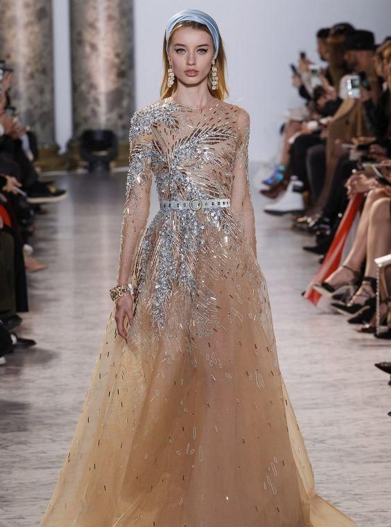 elie saab高定秀场:华丽金色系礼服,璀璨钉珠工艺,惊艳闪耀!