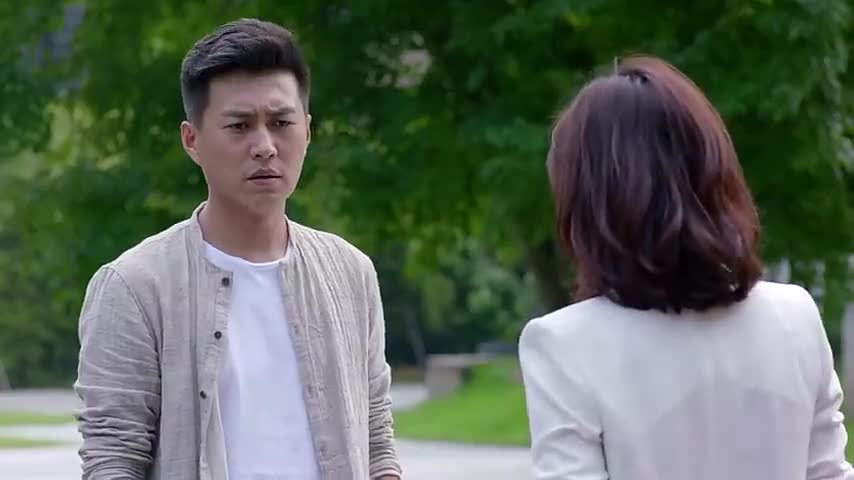 欢乐颂:安迪见到老谭时,她提出要换车