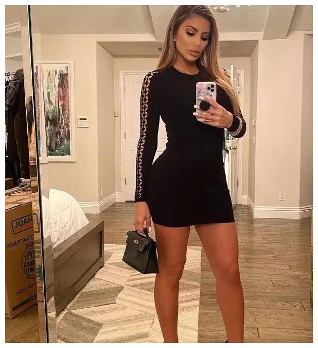 皮蓬前妻46岁年轻美丽,两人离婚原因引关注,还想要皮蓬所有财产