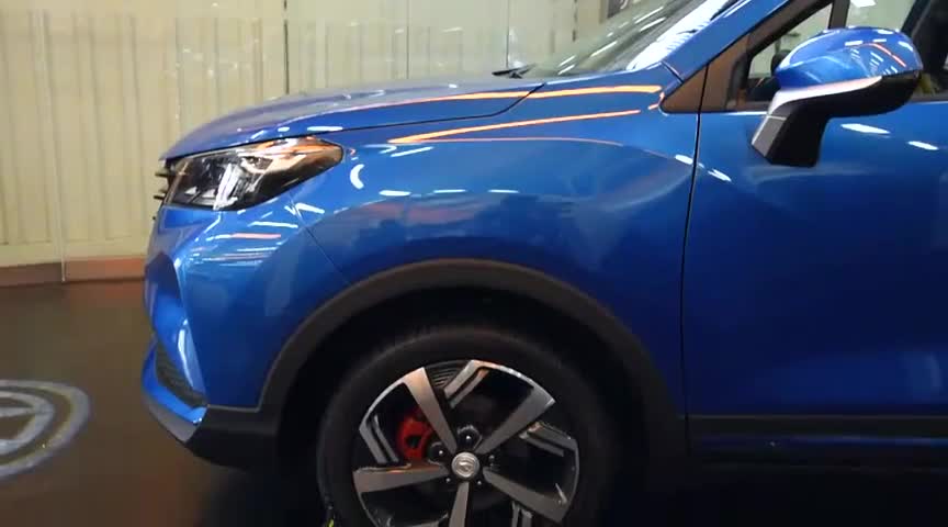 视频：国产颜值汽车担当，新款长安CS15华丽回归，称得上倾国倾城！