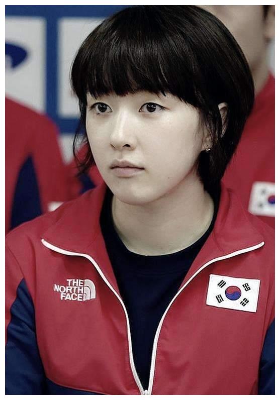国乒好男人马龙,与校花妻子爱情长跑8年,为她拒绝韩国乒坛女神