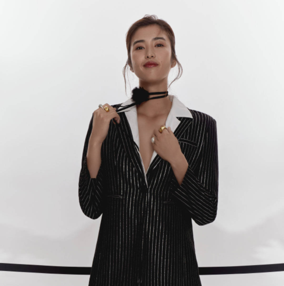 女足队员赵丽娜近日拍摄个人艺术写真,赵丽娜是最美女足门将_高清图集