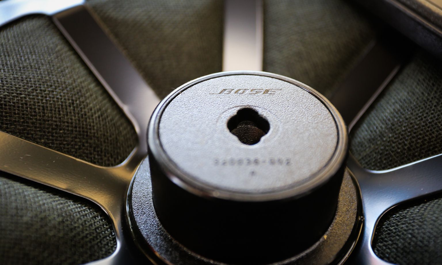 奥迪a6(c7)bose音响,细节优越质感给你不一样的音乐享受