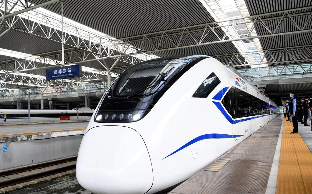 "天府号"再添新动车 成都到眉山缩短至30分钟