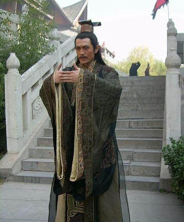 此人是王室贵胄会玩政治还会理财儿子是战国四公子之一