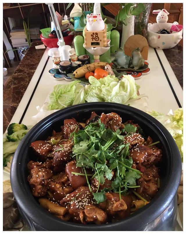 香辣蹄花火锅__财经头条