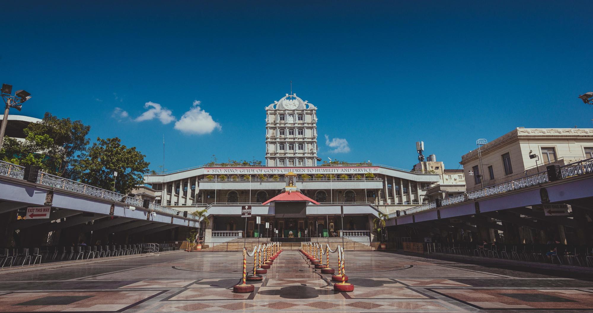 菲律宾最古老的教堂,历经大火,但圣像毫无损伤,被奉为神迹_高清图集