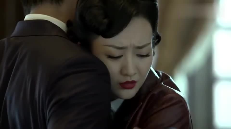 伪装者明楼的神逻辑和绝佳的口才救了大姐还让汪曼春愧疚