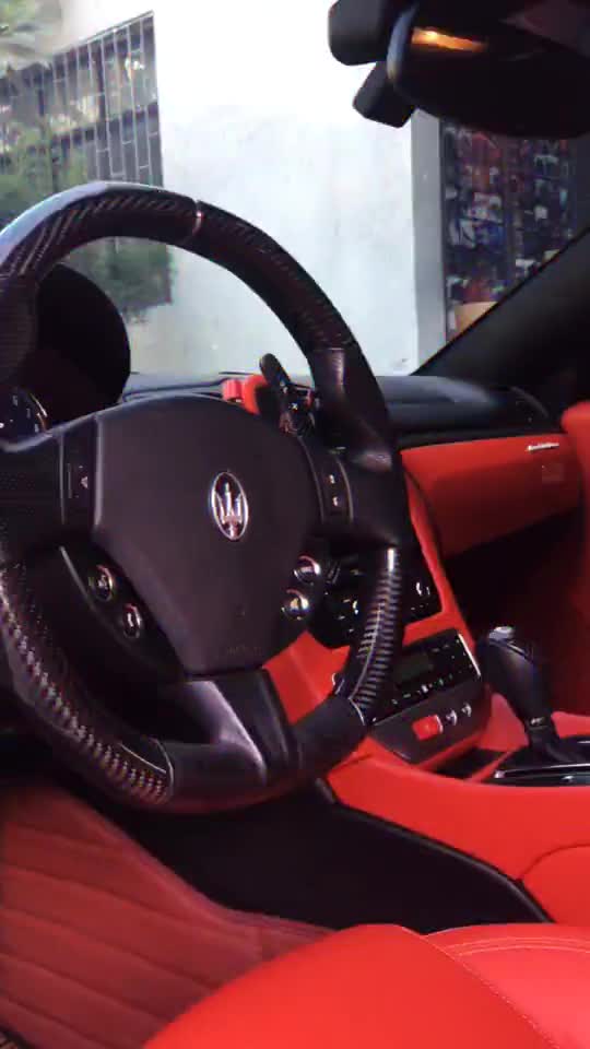 这才是玛莎拉蒂gt跑车,内饰也是这么帅气_手机新浪网