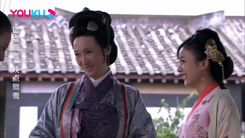 姑娘女扮男装 男子给她量尺寸 不料大小姐一听惊讶 跟我一样 姑娘女扮男装 男子给她量尺寸 不料大小姐一听惊讶 跟我一样