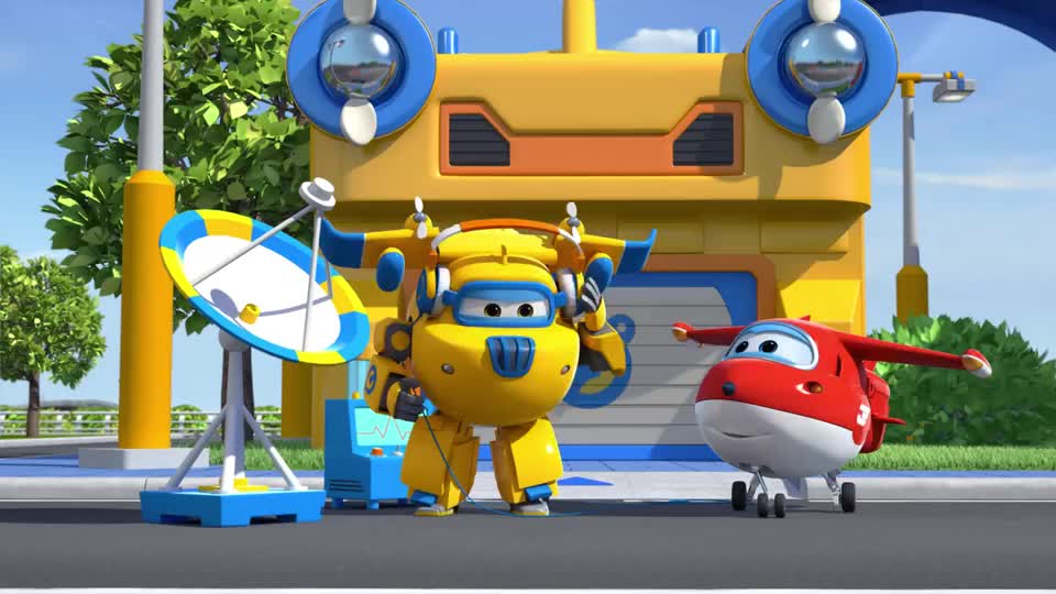 超级飞侠:奇怪的外星信号,仔细一听,是包警长的警灯!