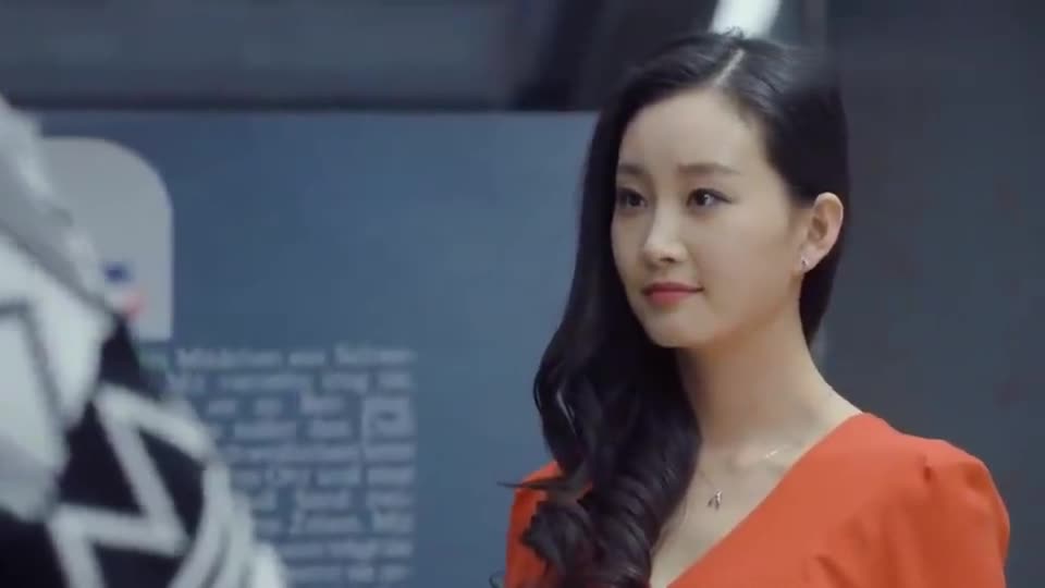 夏晴带心雅见客户,结果客户一听心雅,刁难心雅