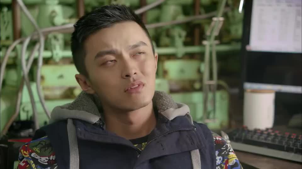 深海利剑高智商宅男卢一涛黑进校园内网得知学校特招