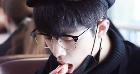 肖战|谭松韵|赵丽颖_新浪新闻