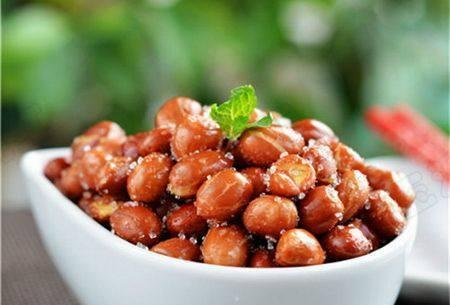 做油炸花生米千万不能少了这一步难怪一炸就糊味道苦不好吃