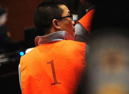 陈垚东看起来斯文沙井新义安是个狠角色