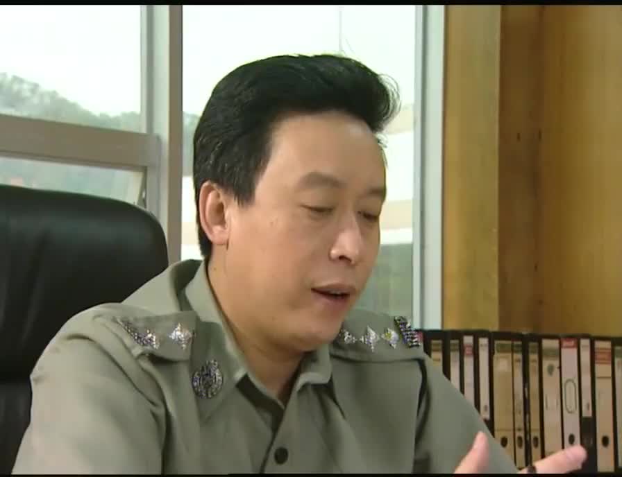 插翅难逃关子恩突然请大家吃饭所有人高兴坏了