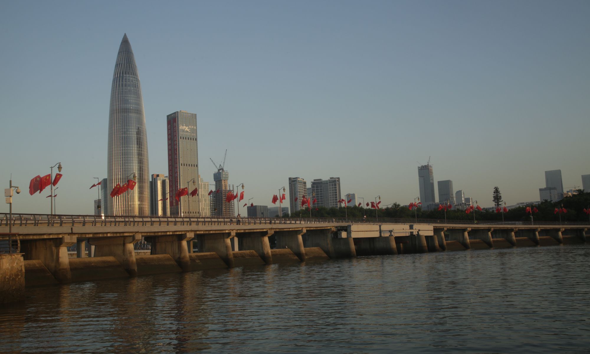 立在海岸的春笋,深圳网红景点