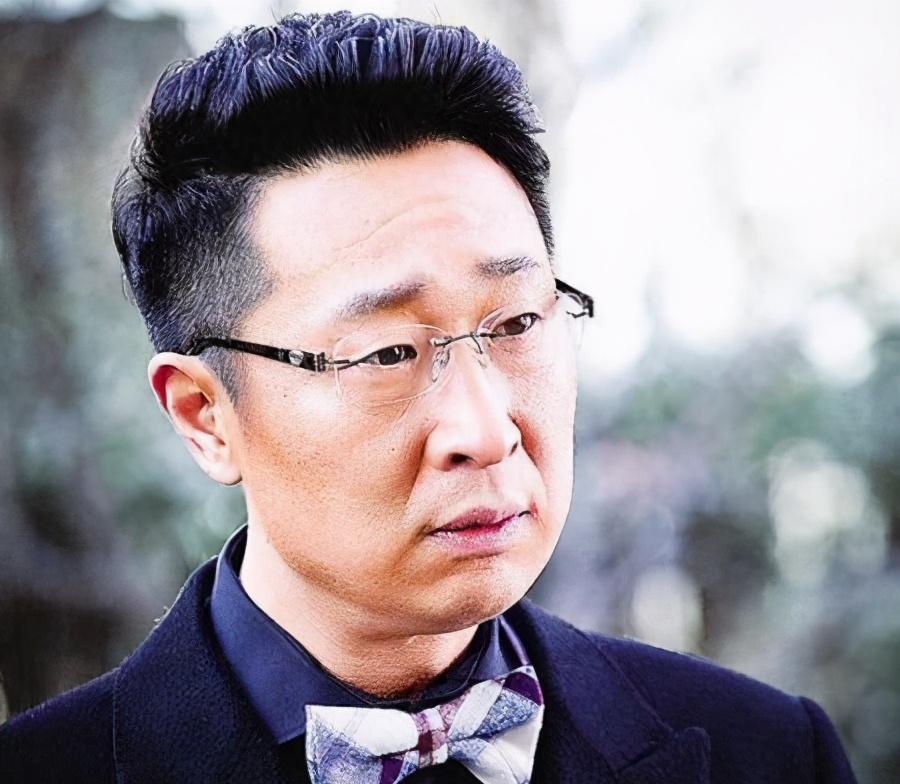 春晚反串走红,长得"丑"的林永健,凭什么能娶到貌美如花的老婆_高清