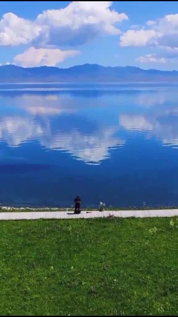 分享一首雪花女神龙动人心弦天籁之作