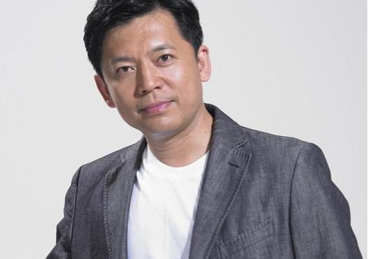 他是国家一级演员,与妻子因戏生情,结婚28年始终恩爱如初|范雨|妻子|