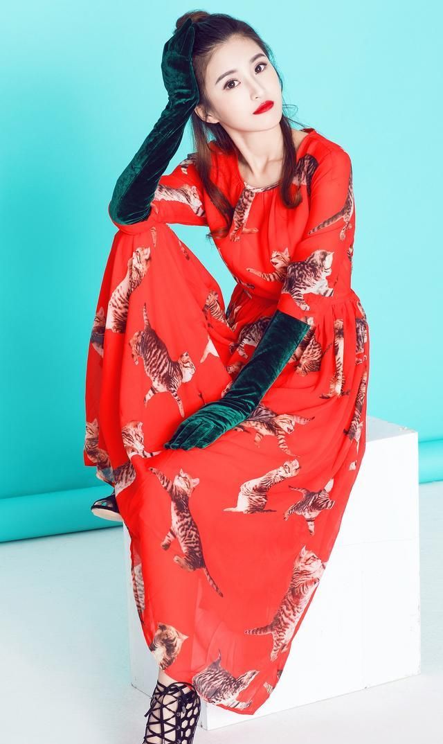 吴斯美图,俏皮甜美的小仙子!_高清图集_新浪网