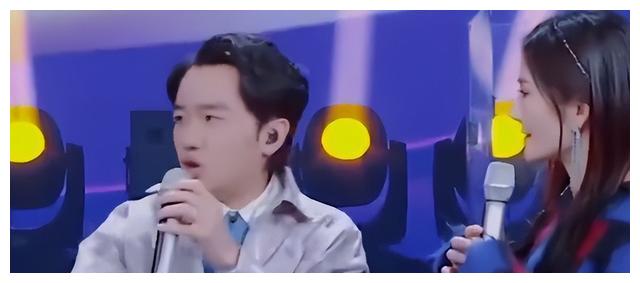 妻子生病被老丈人吐槽神隐,李亚男挺孕肚被数落!称不会生气会哭休闲区蓝鸢梦想 - Www.slyday.coM 妻子生病被老丈人吐槽神隐,李亚男挺孕肚被数落!称不会生气会哭休闲区蓝鸢梦想 - Www.slyday.coM