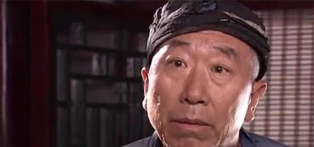 雷恪生在《大宅门》,64岁高龄摔跟头,郭宝昌派出医疗组