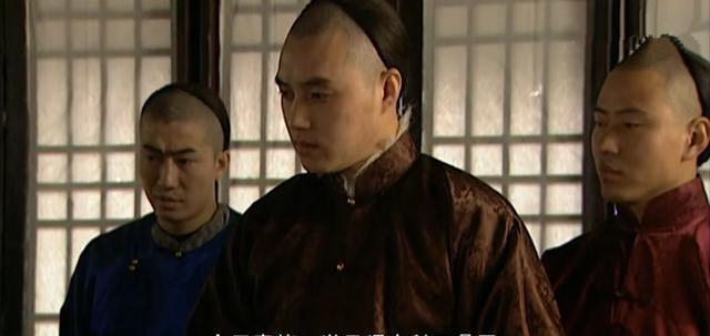 尤其那个王文昭,天生癫痫症患者,写字巨慢,雍正帝还亲自掌灯.