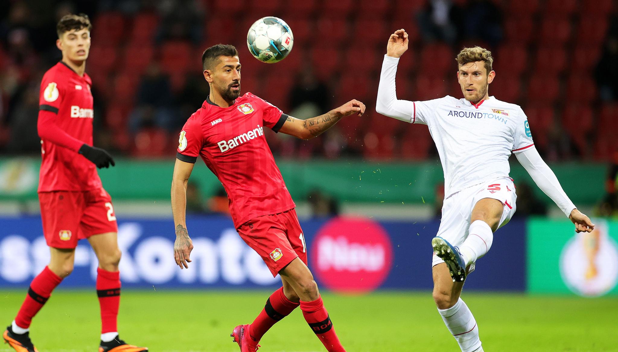 足球——德国杯:勒沃库森晋级四强(2)