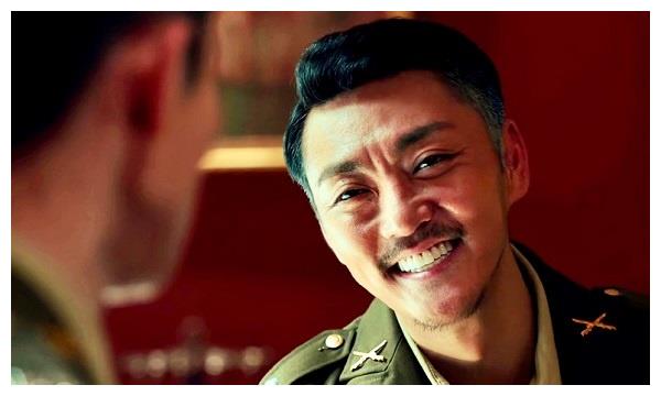 白牙抢镜,笑声吸引人,他真正圈粉的还是妥妥的演技|局中人|赵达|演技