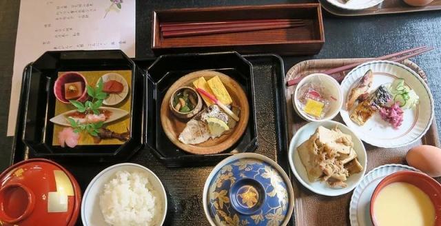 日本人的饮食,为啥"一边吃,一边瘦"?