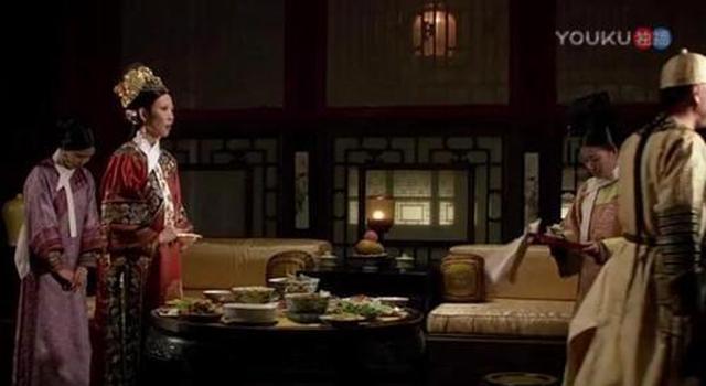 甄嬛传：雍正有多渣？吃饭时竟对皇后做这个恶心的动作！休闲区蓝鸢梦想 - Www.slyday.coM