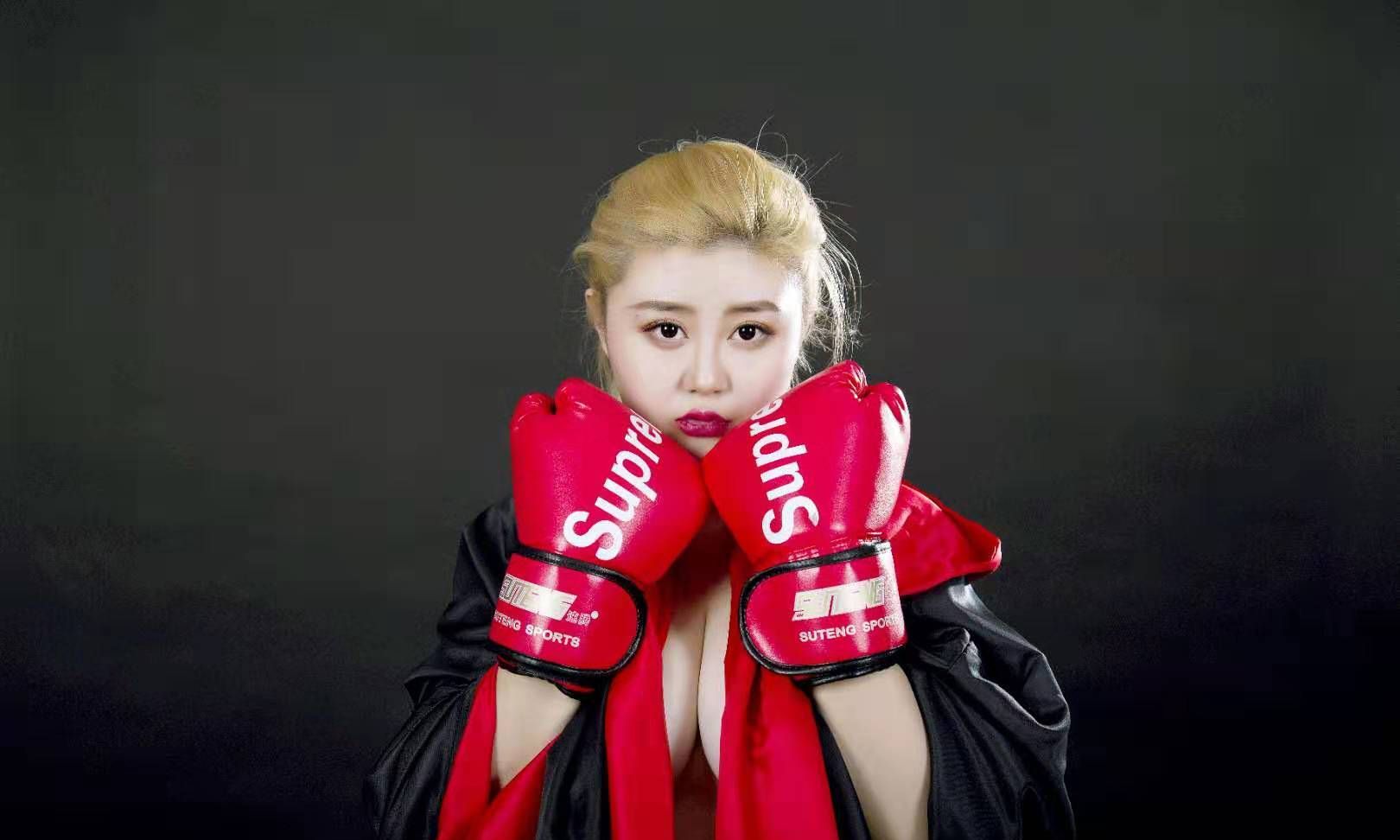 美女模特杜媺最新写真曝光,魅惑撩人