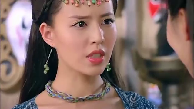 为了一盏阿拉甲神灯 青霞和紫霞这对姐妹俩大打出手 为了一盏阿拉甲神灯 青霞和紫霞这对姐妹俩大打出手