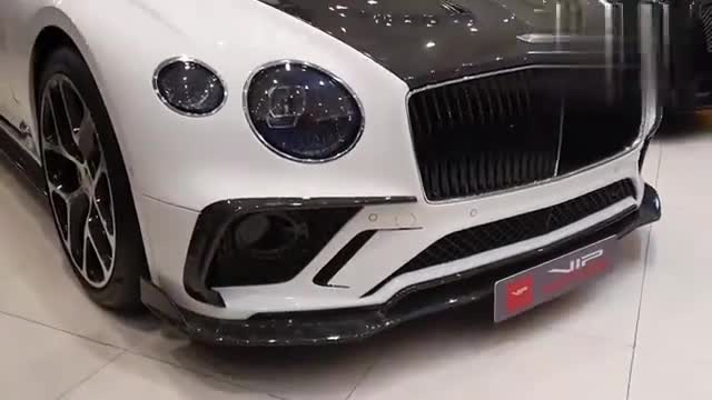 2020款宾利欧陆gt到店,看见内饰颜