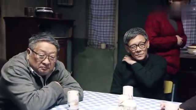 情满四合院三大爷捡破烂补贴傻柱傻柱边吃饺子边试探三大