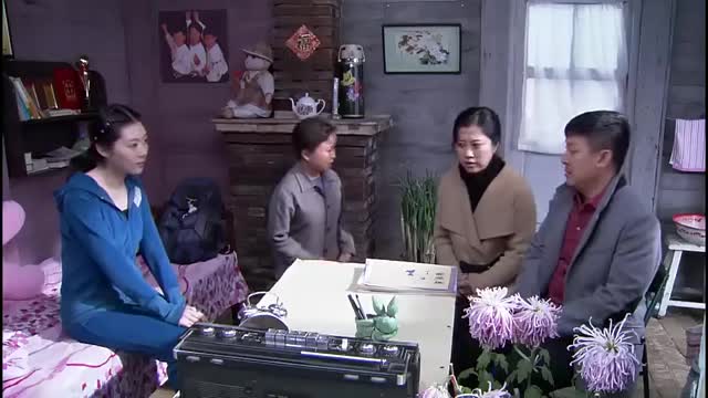 袖珍妈妈：笑笑你有些膨胀了，刚认了秀荷做妈，就想赶走养母杜娟