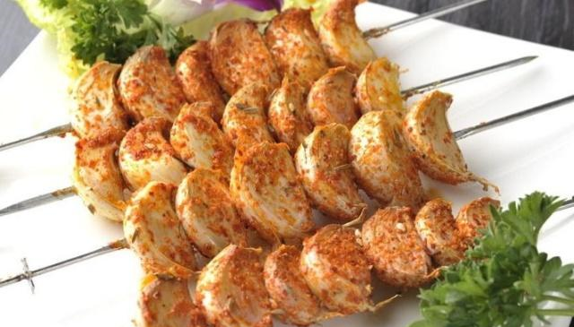 烤大蒜又是什么诡异的食物,味道很“黑暗”?吃过的人可不这么说休闲区蓝鸢梦想 - Www.slyday.coM 烤大蒜又是什么诡异的食物,味道很“黑暗”?吃过的人可不这么说休闲区蓝鸢梦想 - Www.slyday.coM