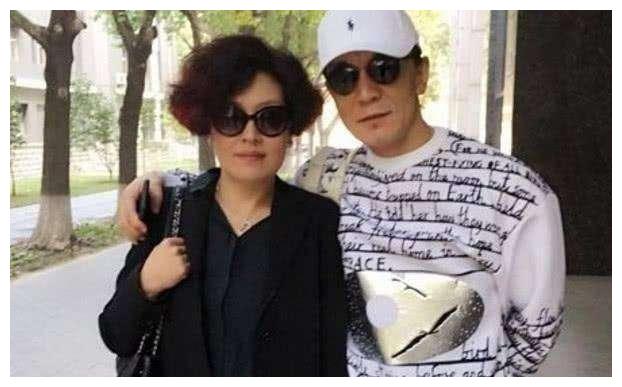 李咏离世4年,再看哈文的状况,才明白嫁给李咏是最好的选择休闲区蓝鸢梦想 - Www.slyday.coM 李咏离世4年,再看哈文的状况,才明白嫁给李咏是最好的选择休闲区蓝鸢梦想 - Www.slyday.coM