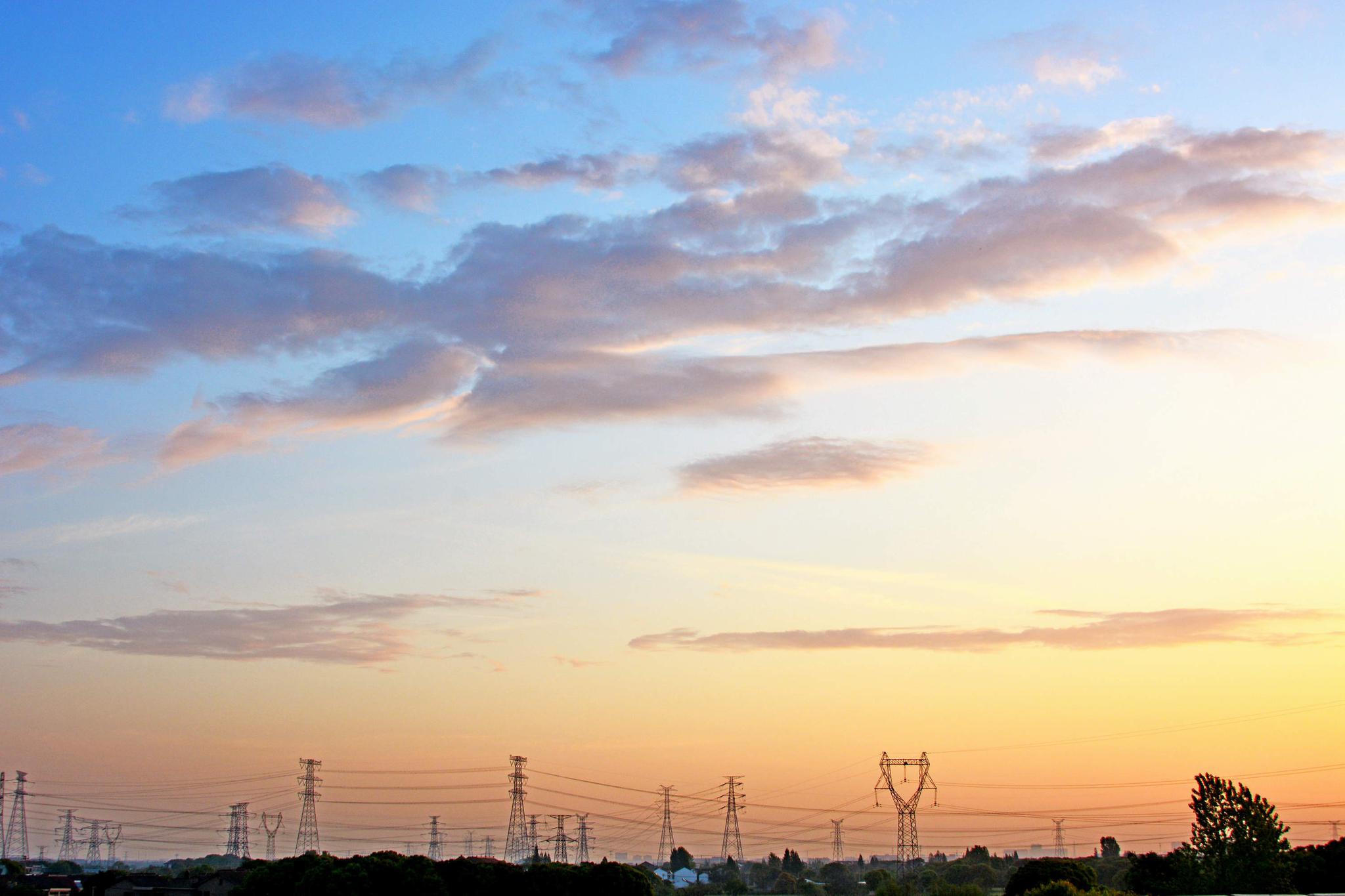 2021年04月20日江苏无锡斗山今日谷雨早晨暮春的云霞