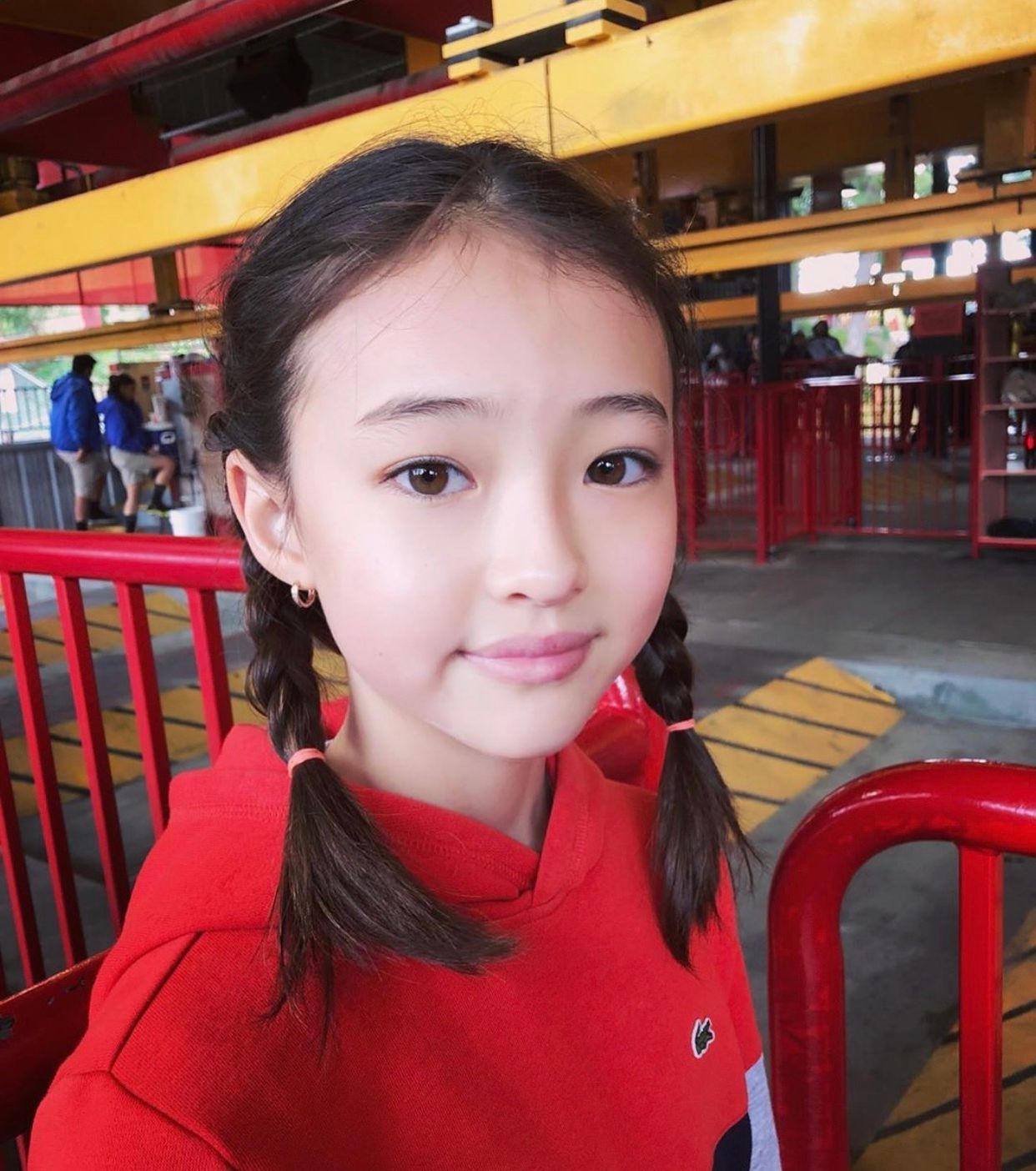 ins上拥有三百万铁粉的13岁泰国混血美少女(第一辑)