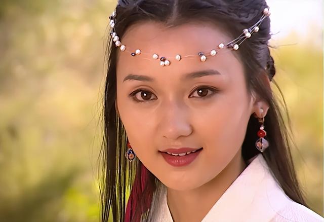 章艳敏,长相甜美!__财经头条