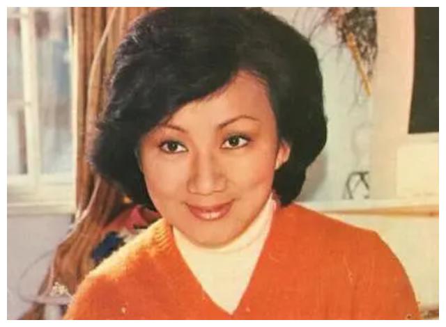 第2度丧夫血压飙升,但承诺一定会挺过去|焦姣|曾江|遗孀_新浪新闻