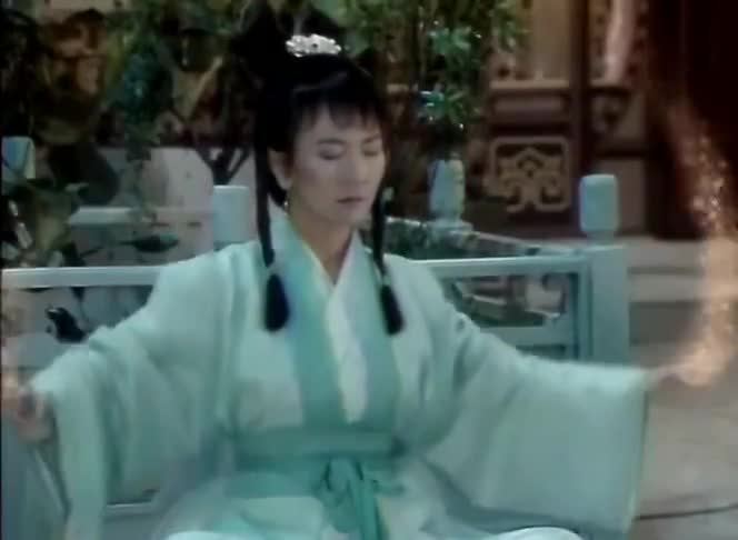 白娘子花式动作施法,神助攻小青修炼仙丹,小青笑起来真迷人