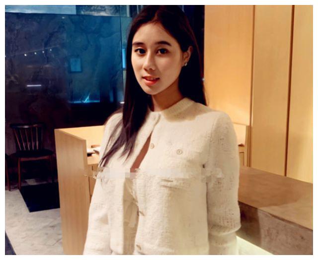 一同现身聚会,满屋名流子女|赌王|何超欣|陈凯歌_新浪新闻