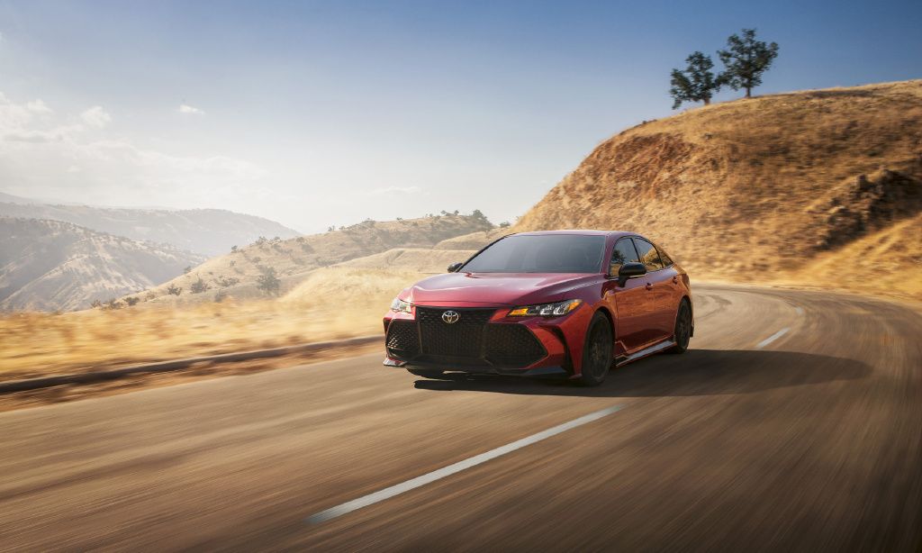 丰田亚洲龙高清图,这个前脸出两厢版应该会大卖