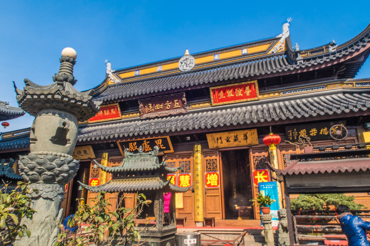 上海旅游人气高的一座寺庙,被称为江南名刹,曾被重建过