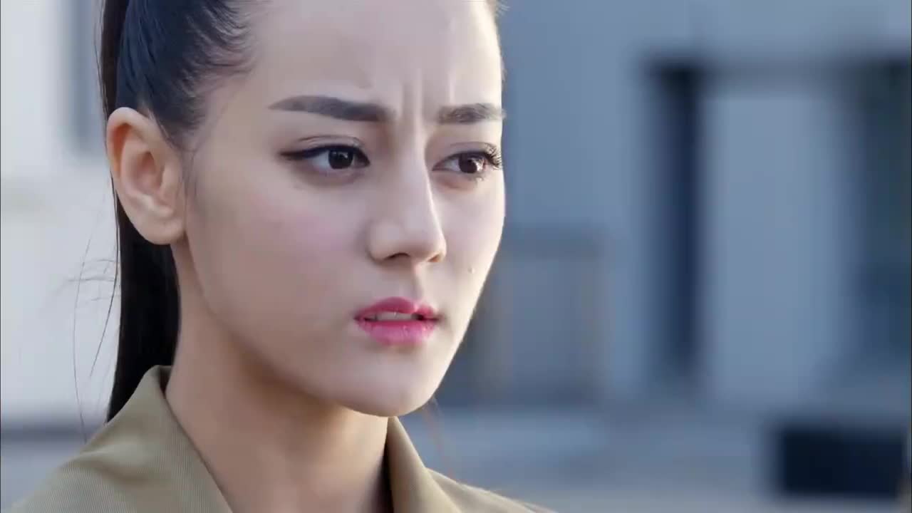 麻辣变形记:梁大巍向关小迪表白,没料关小迪只当两人是兄妹